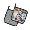 Alaskan Malamute The Chef Pair of Pot Holders Kitchen Heat Resistant Pot Holders Sets Oven Hot Pads for Cooking Baking BBQ, 7 1/2 x 7 1/2